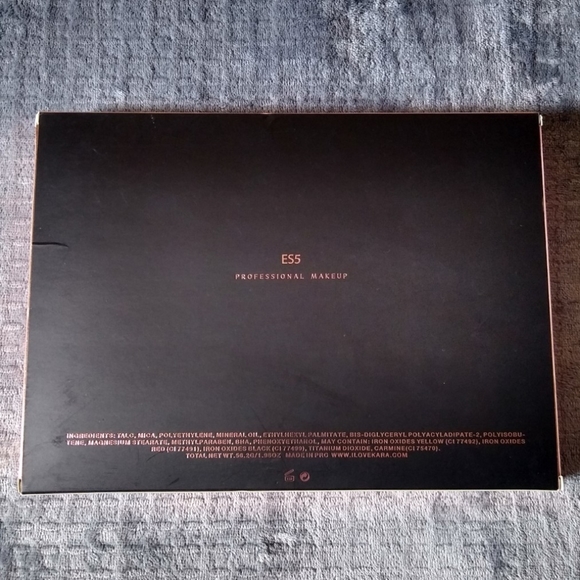 NIB Professional Eyeshadow Palette - Picture 10 of 10
